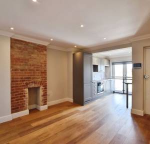 1 Bedroom Flat for sale in Estcourt Road, Salisbury