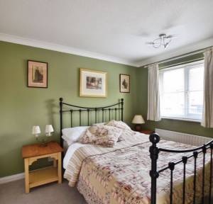 3 Bedroom House for sale in The Borough, Salisbury