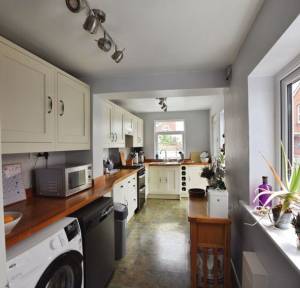 2 Bedroom House for sale in Meadow Road, Salisbury