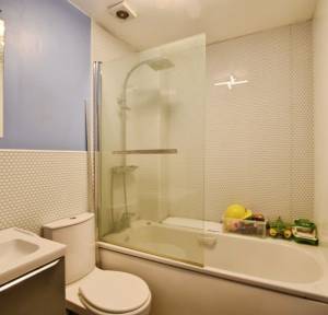 3 Bedroom House for sale in The Oakbournes, Salisbury