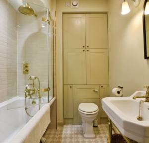4 Bedroom House for sale in Rampart Road, Salisbury