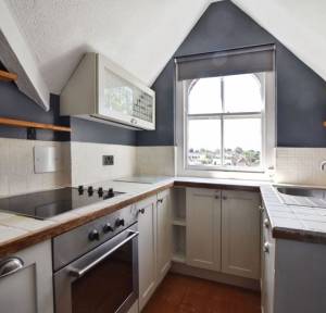 1 Bedroom Flat for sale in Manor Road, Salisbury