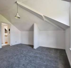 1 Bedroom Flat for sale in Manor Road, Salisbury