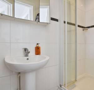 4 Bedroom House for sale in Clifton Road, Salisbury