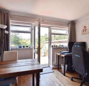 3 Bedroom House for sale in Cheshire Close, Salisbury