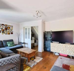3 Bedroom House for sale in Cheshire Close, Salisbury