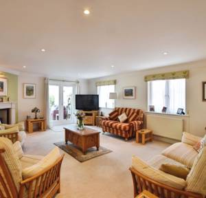 4 Bedroom House for sale in Chapel Hill, Salisbury
