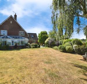4 Bedroom House for sale in Chapel Hill, Salisbury
