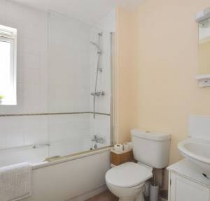3 Bedroom House for sale in Collingwood Close, Salisbury
