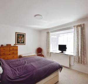 2 Bedroom Bungalow for sale in Little Woodfalls Drive, Salisbury