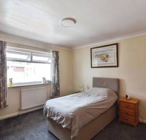 2 Bedroom Bungalow for sale in Little Woodfalls Drive, Salisbury