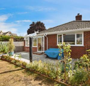 2 Bedroom Bungalow for sale in Little Woodfalls Drive, Salisbury