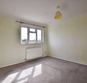 3 Bedroom House for sale in Canbury Close, Salisbury