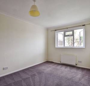 3 Bedroom House for sale in Canbury Close, Salisbury