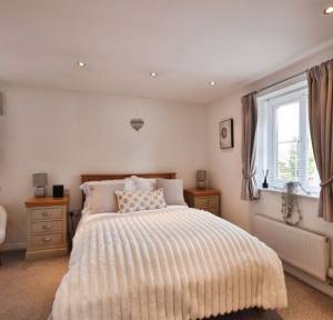 3 Bedroom House for sale in Woodbury Rise, Salisbury