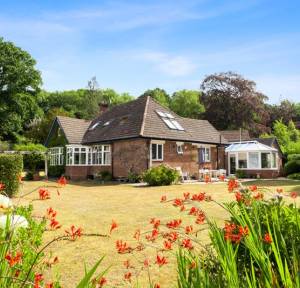 5 Bedroom House for sale in Forest Road, Fordingbridge