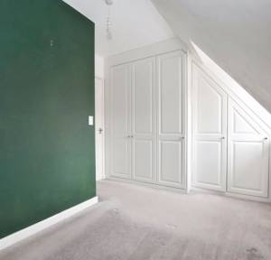 2 Bedroom Flat for sale in Sloane Court, Salisbury