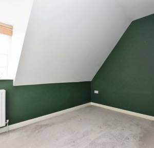 2 Bedroom Flat for sale in Sloane Court, Salisbury