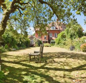 6 Bedroom House for sale in Fowlers Road, Salisbury
