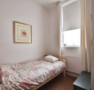 2 Bedroom Flat for sale in Methuen Drive, Salisbury