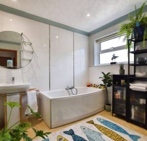 6 Bedroom House for sale in Vicarage Road, Salisbury