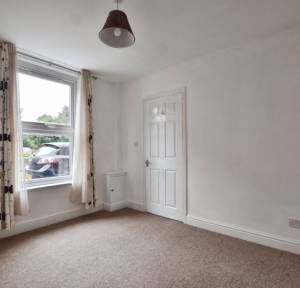 2 Bedroom House for sale in College Street, Salisbury
