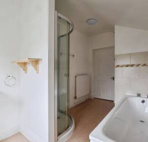 2 Bedroom House for sale in College Street, Salisbury