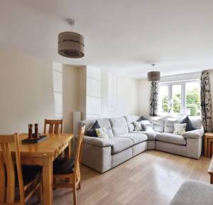 3 Bedroom House for sale in Pembroke Fields, Salisbury