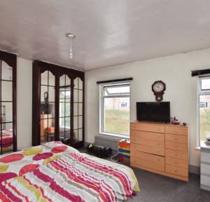3 Bedroom House for sale in Cherry Orchard Lane, Salisbury