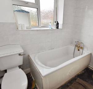 3 Bedroom House for sale in Cherry Orchard Lane, Salisbury