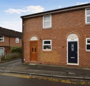 2 Bedroom House for sale in Greencroft Street, Salisbury