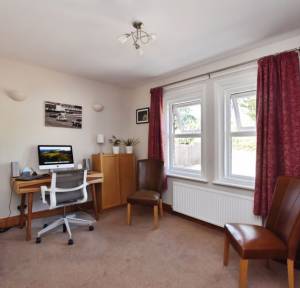 4 Bedroom House for sale in Southampton Road, Salisbury