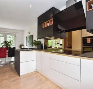4 Bedroom House for sale in Devizes Road, Salisbury