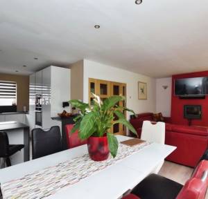 4 Bedroom House for sale in Devizes Road, Salisbury