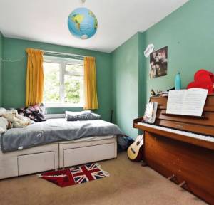 4 Bedroom House for sale in Devizes Road, Salisbury