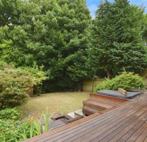 4 Bedroom House for sale in Devizes Road, Salisbury