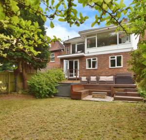 4 Bedroom House for sale in Devizes Road, Salisbury