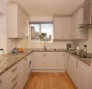 2 Bedroom House for sale in Nursery Road, Salisbury
