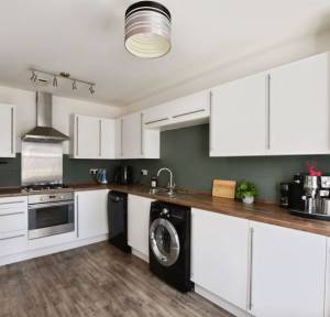 4 Bedroom House for sale in Sherbourne Drive, Salisbury