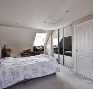 4 Bedroom House for sale in Sherbourne Drive, Salisbury