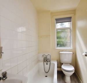 1 Bedroom Flat for sale in Elm Grove, Salisbury