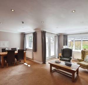 3 Bedroom Bungalow for sale in The Street, Salisbury