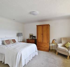 3 Bedroom Bungalow for sale in The Street, Salisbury