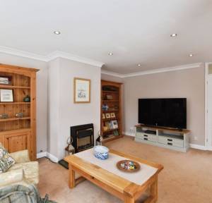 3 Bedroom Bungalow for sale in The Street, Salisbury