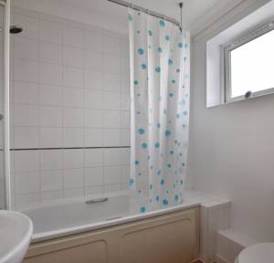 2 Bedroom House for sale in Chatham Close, Salisbury