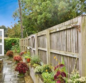 2 Bedroom Bungalow for sale in Heath Farm Park, Salisbury