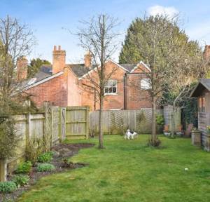 1 Bedroom Apartment / Studio for sale in Crow Lane, Wilton 