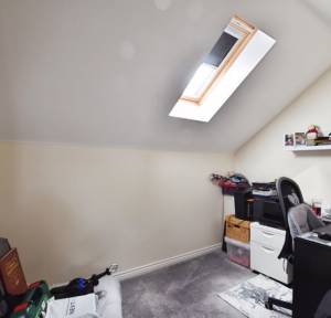 2 Bedroom Flat for sale in Avon Place, Salisbury