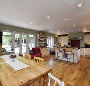 3 Bedroom House for sale in Blandford Road, Salisbury