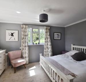 3 Bedroom House for sale in Blandford Road, Salisbury